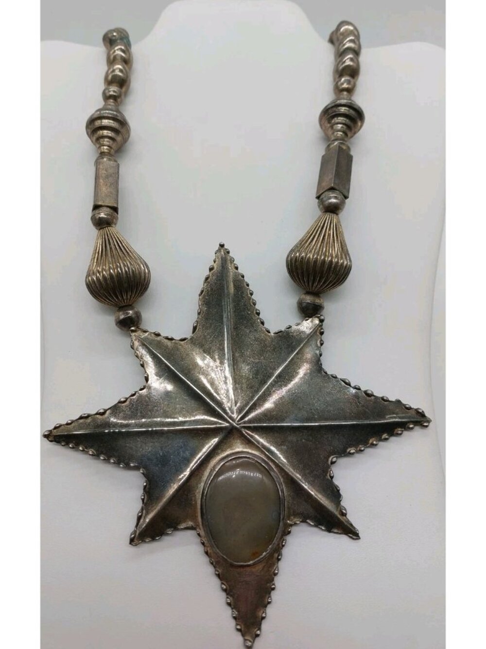 Ethnic Tribal Star Pendant Necklace Silver tone Metal Agate Stone READ Vintage